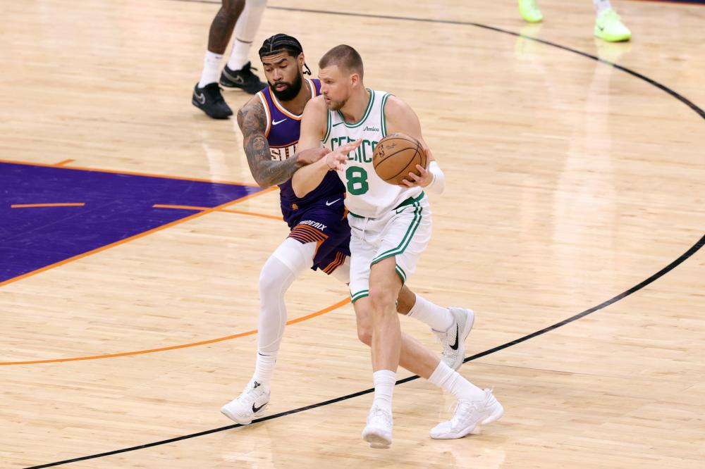 为国足加油 为国足加油