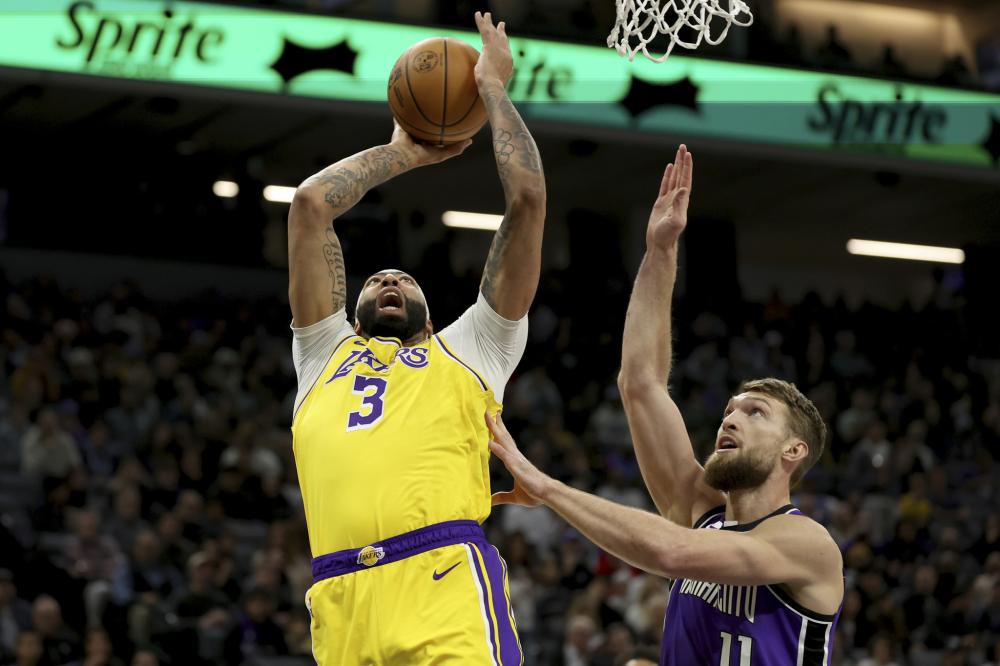 前场攻击手 前场攻击手